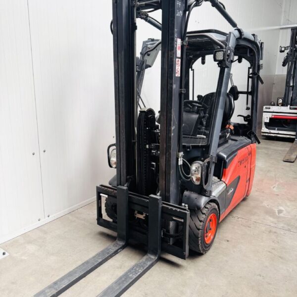 Linde E 16-02 EVO Triplex Teilkabine STVO Batterie Bj.22